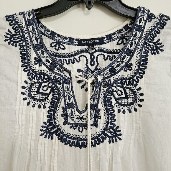 Max Edition Boho Peasant Style Blouse S Ivory Blue Embroidery Lg Beaded Pom Tie - Picture 2 of 11
